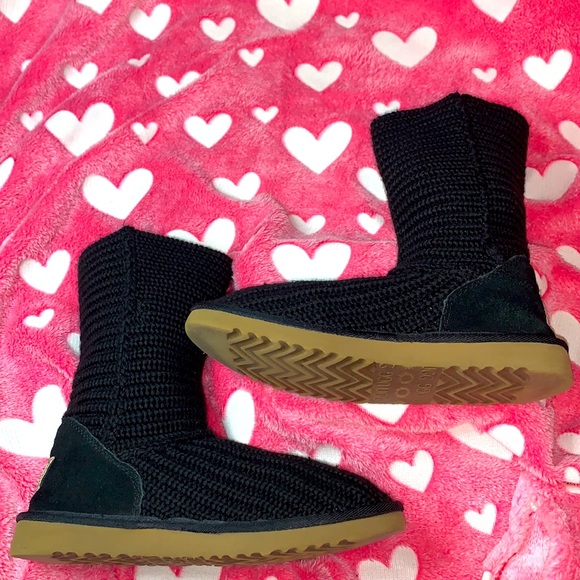 Authentic Knit Black UGG Boot Size 8 - Picture 8 of 12